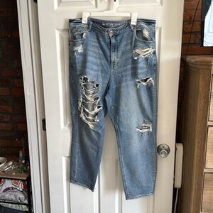 AE Stretch Mom Jean